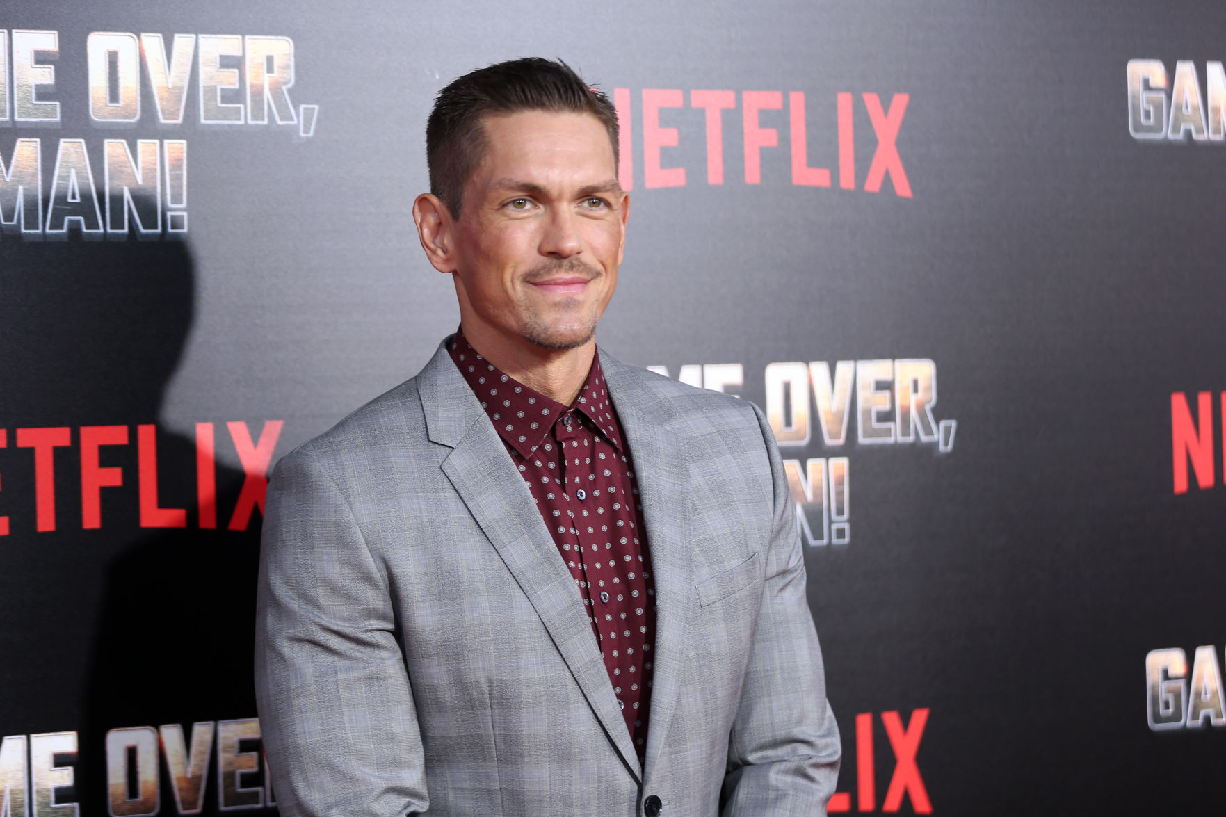 Steve Howey